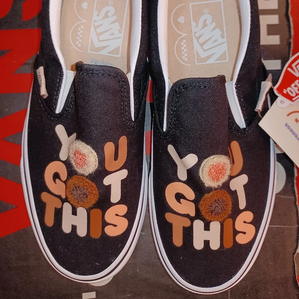 Vans Men's 3.5/Women's 5 Classic Slip-On Breast Cancer Awareness